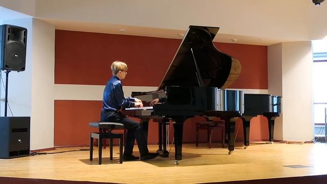 В.А.Моцарт Рондо D-dur. Исп.Олейник Кирилл, 13 лет. ДМШ.им.А.Т.Гречанинова.mp4