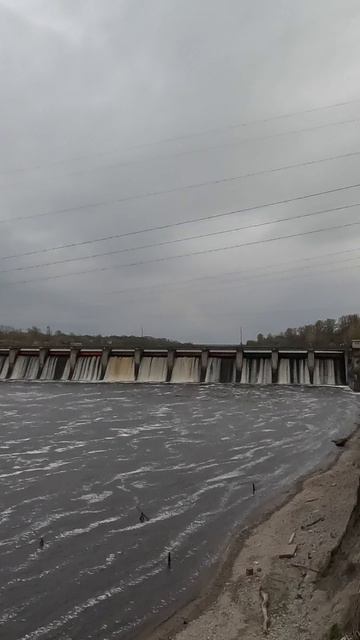 Волховская .ГЭС. Кабель жизни