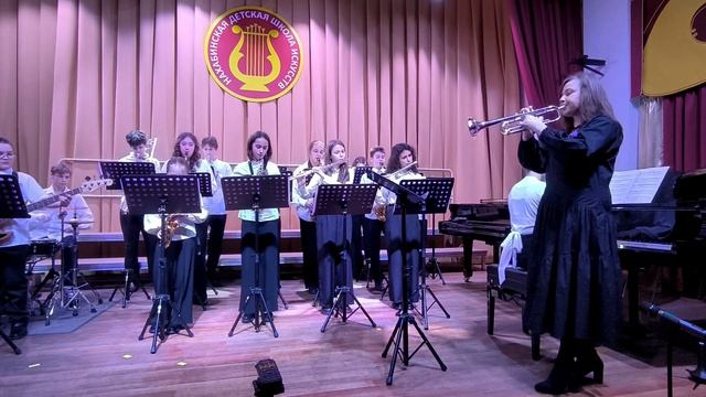 18.3. О. Фельцман - Ходит песенка в обр. И. Полюхова.