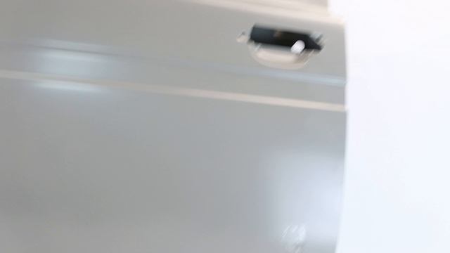 Дверь ВАЗ-21317 передняя левая (под электростеклоподьемник) огранич двери н/о Lada Код: 36896