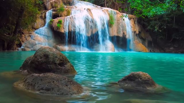 У водопада: погружение в тишину