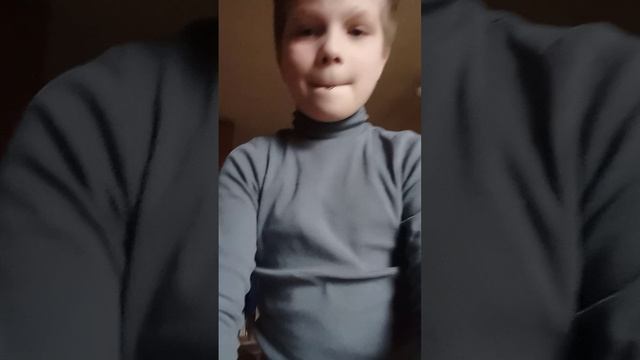 VID_20260418_134745.mp4TOM

*Я нахожу свой старый телефон*

Том, который не сpaL и не ел с 2011 года