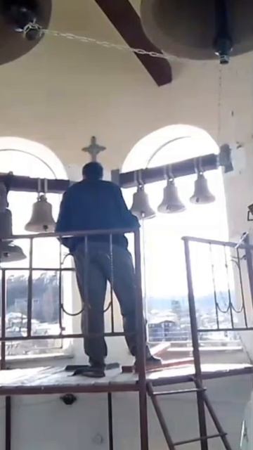 Иоанн, Пасхальный колокольный звон в Свято-Никольском соборе, г.Кисловодск