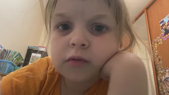 Ева рассказывает глыбы