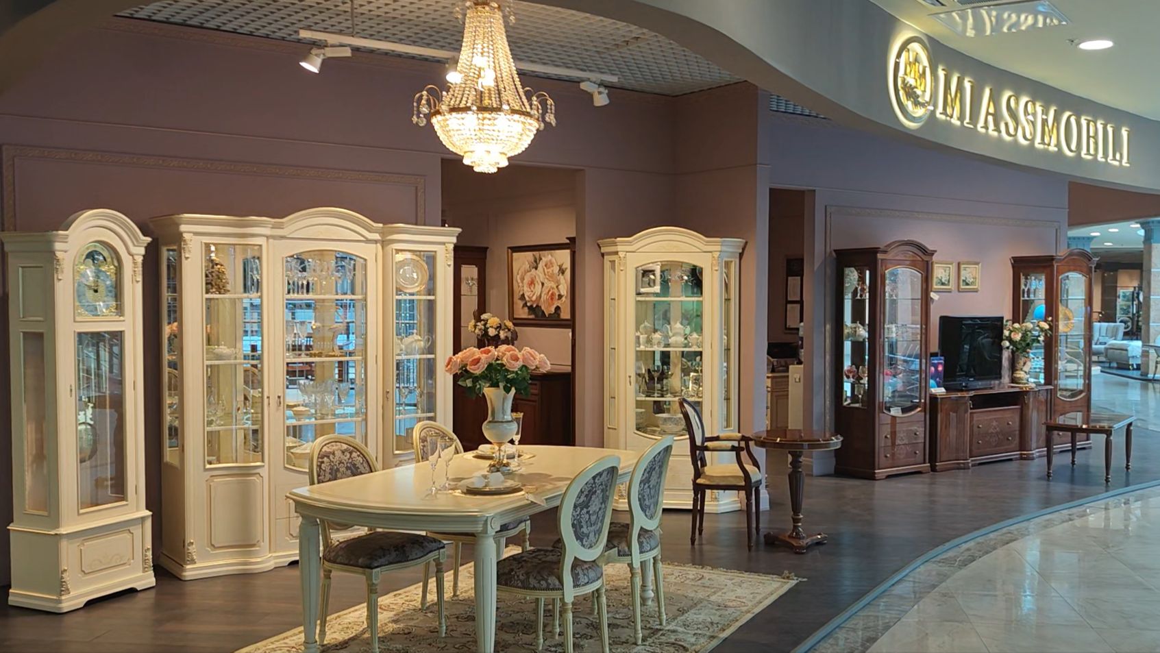 Фирменный салон в МТК «Гранд-2»