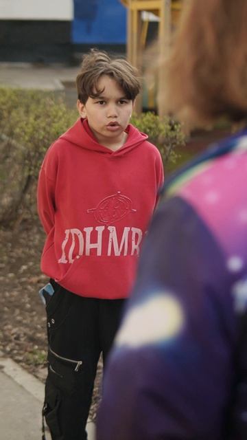 ❌Нашёл деньги и хотел сделать сюрприз… но мама подумала, что это взятка 😳