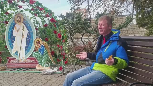 С Алексеем в монастыре. Окунулись в купель .Купили монастырскую продукцию.