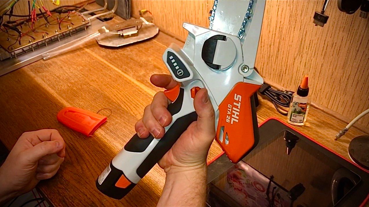 [Natalex] Аккумуляторная пила, сучкорез Stihl GTA 26. Распаковка…