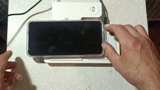 Беспроводное зарядное устройство /Док станция 3в1 для IPhone / Быстрая зарядка