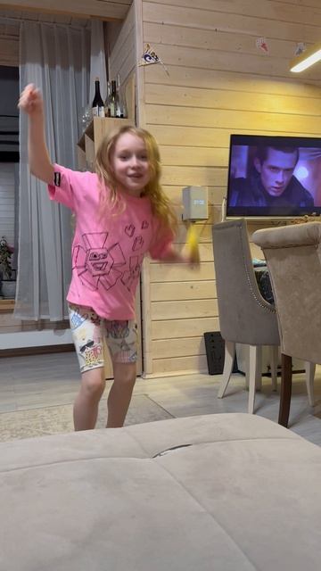 Хорошо быть сестрой