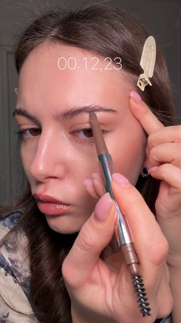 «Ламинирование» бровей в домашних условиях ❤️