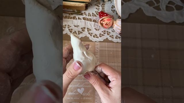 10. Лепим шляпку