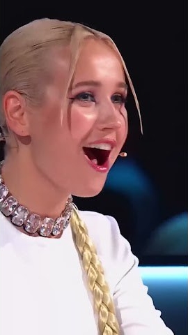 Что он вытворяет на шесте!? тнт Shorts юмор танцы новыетанцы