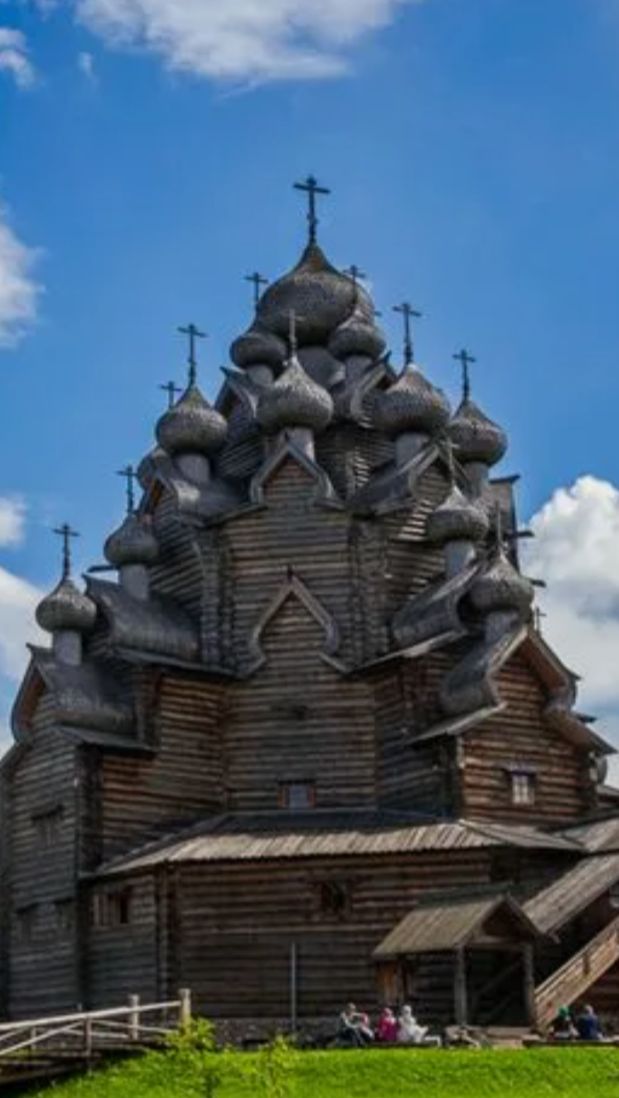 Кижи в Петербурге .Усадьба Богословка на Неве