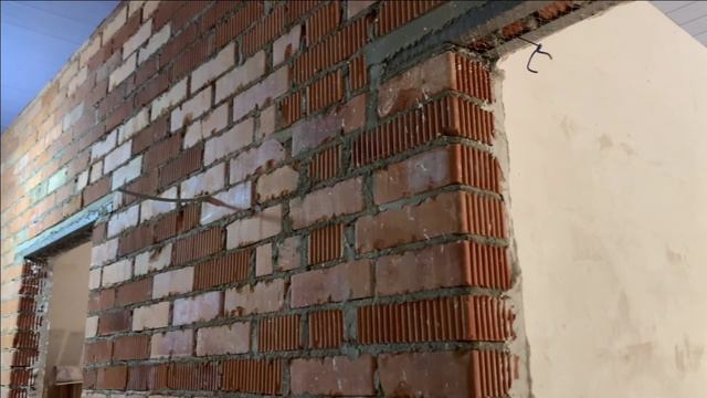 Ремонт в доме / квартире.Покраска кирпичной стены.