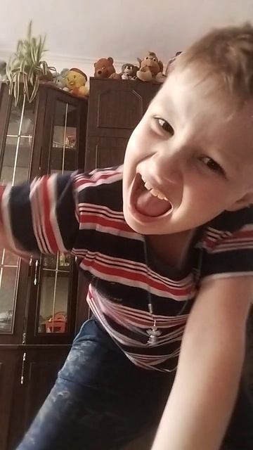 Танцую под музыку