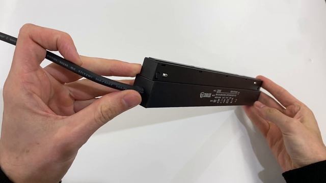 Встраиваемый блок питания 200W 48V для магнитной трековой шины (скрытый монтаж)