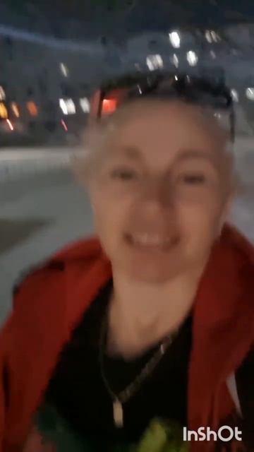 Иду домой не спеша. Вторую ночь мы без папули. ❤️❤️❤️