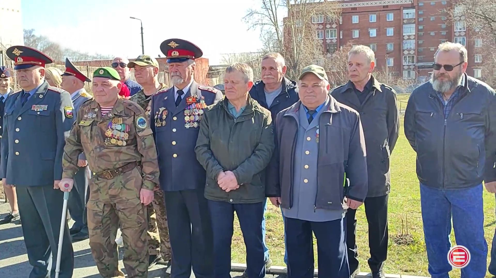 Остаются в строю. В Ревде ветераны ОВД принимали поздравления и награды
