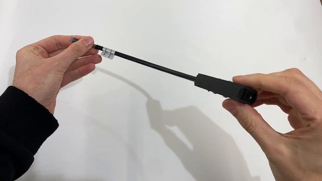 Питающий коннектор 48В с проводом для подключения внешнего блока питания к магнитной трековой шине