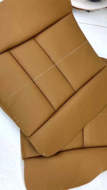 Процесс перетяжки сидений в автоателье 'Купи Салон'. Наши мастера используют только высококачественн