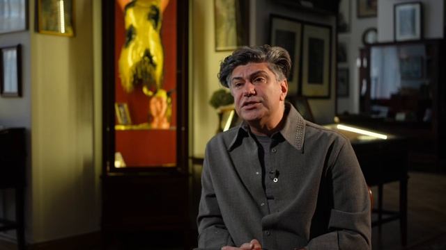 2_5418275052640575433