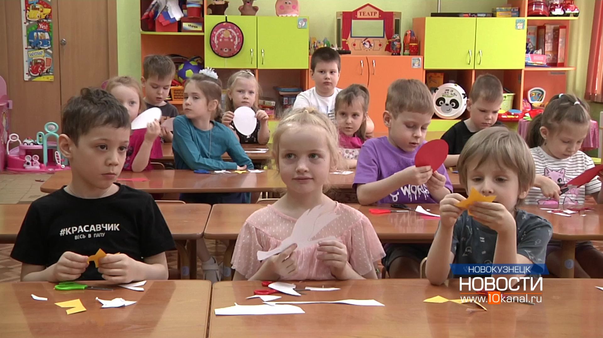 В России стартовала акция «Окна Победы»