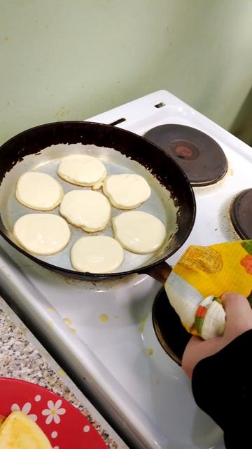 Готово оладушки под фонк