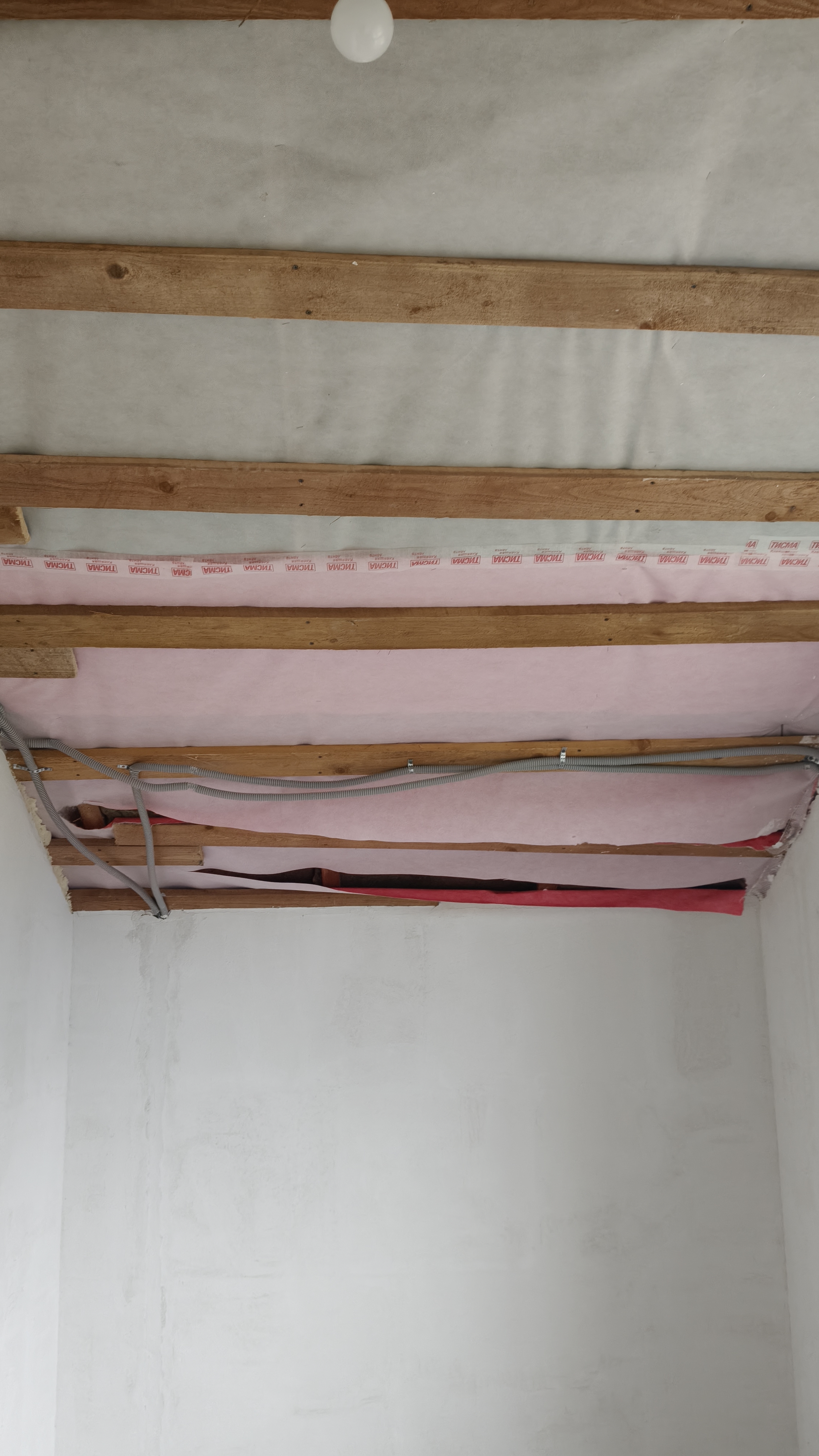 Новый обьект. Не правильная пленка изнутри