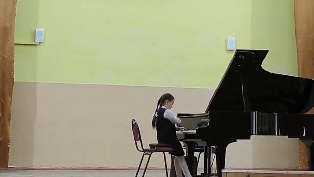 И.С. Бах Маленькая прелюдия до мажор. О.Геталова  Утро в лесу. Исполняет Софья Быкова.