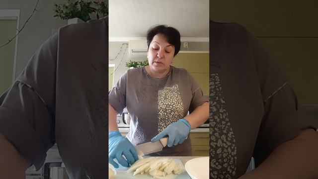 Поставила тушиться мясо 🥩 Глаза еле открываются 🥱