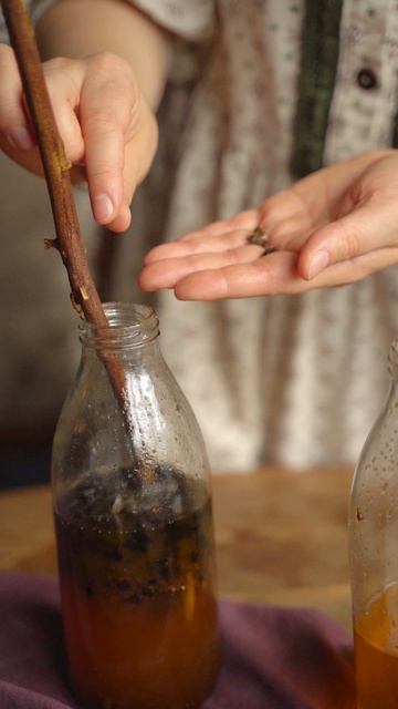 Сила северного леса: Терпентиновый бальзам с пчелиным подмором