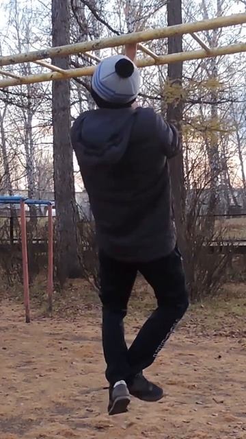 One Arm Pull Ups On Left Arm