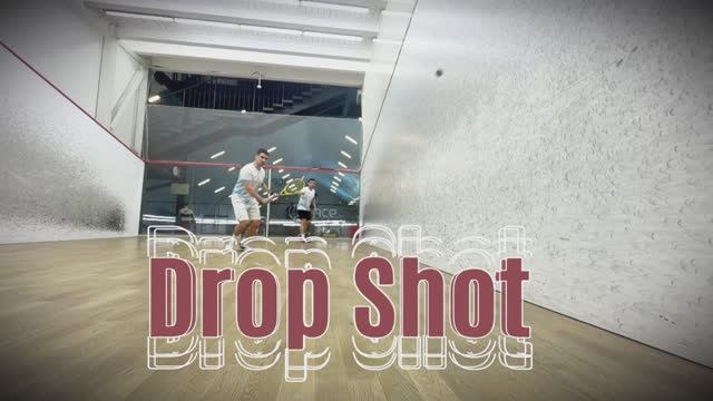 СКВОШ. Дроп в передней части корта слева