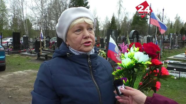 Вспоминали ушедших родственников и наводили порядок на могилах