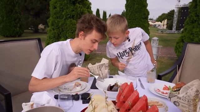 24_ЧАСА_ГОВОРЮ_ДА_МЛАДШЕМУ_БРАТУ_!_＊Часть_2＊