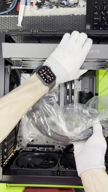 Сборка ПК36 Ryzen 9950X3D Geometric Future Model 5 NV Style Limited Edition