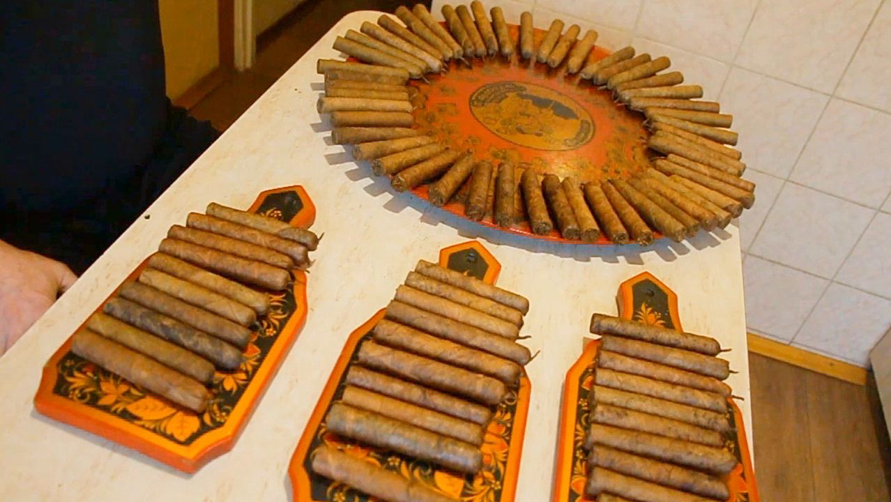 РЕЦЕПТУРА НАЧИНКИ СВОИХ СИГАР, ПОДГОТОВКА К СКРУЧИВАНИЮ – 6 лет назад «Сады порока» 4 сезон 4 серия