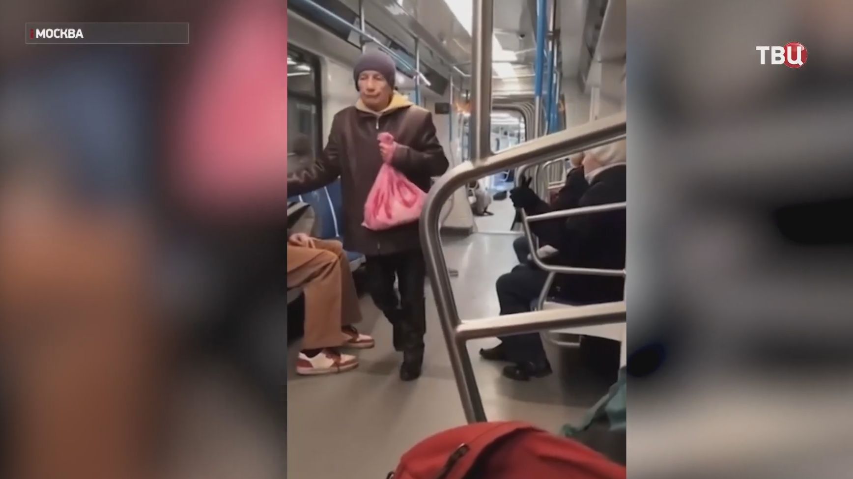 Пассажиров остановленного на 