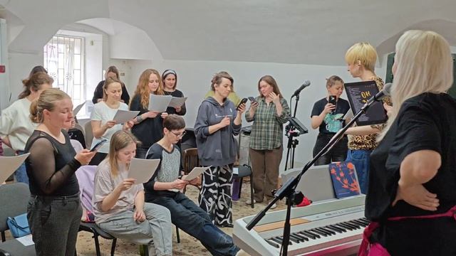 Илья Киреев - Он здесь (под минус) | Хор #8Герц