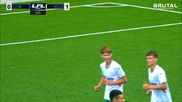 Головой тоже красиво забиваем.mp4