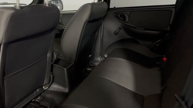 Lada Niva Travel 37937