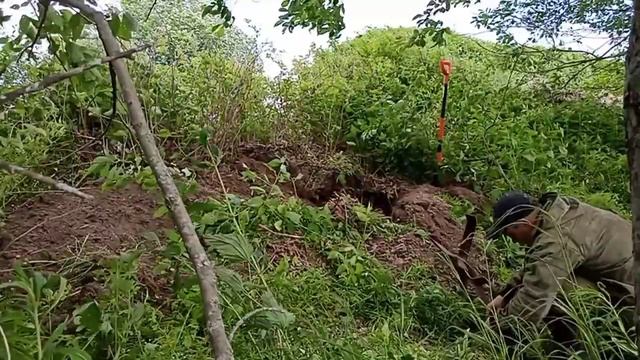 КОП НА ПОЛЕ_ДЁРГАЮ МЕТАЛЛ МАШИНОЙ_МОЙ ПЕРВЫЙ ТРАК ОТ ТДТ-55  #копметаллавлесу  #металлокоп