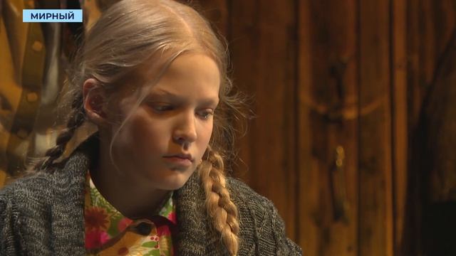 «Пережить это всё»: юные актёры Мирного выступили с отчётным военным спектаклем