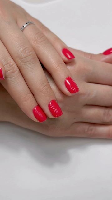 Красота начинается с кончиков пальцев. Ваш идеальный маникюр в Guinot 💕