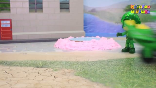 Видео для детей - Мультики для детей с игрушками Герои в масках - План Ромео! Игрушечные видео