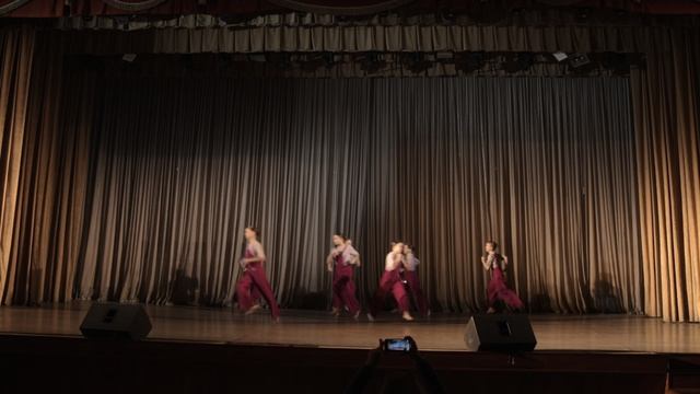 Театр танца Nova - Шум чужих мнений - Современная хореография 12-15 лет