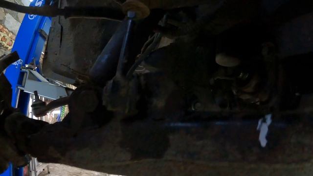 КИА СОРЕНТО СТУКИ СЗАДИ И СПЕРЕДИ