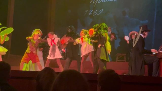 Театр Пушкина  Представление 🎭- просто 🙌 Басня «Ворона и лисица 🦊 «