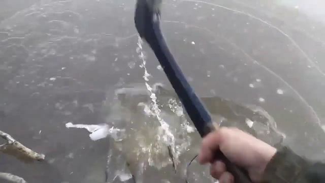 ЛОВЛЯ РАКОВ ЗИМОЙ.